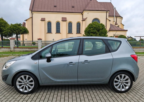 Opel Meriva cena 22900 przebieg: 181000, rok produkcji 2010 z Kolbuszowa małe 191